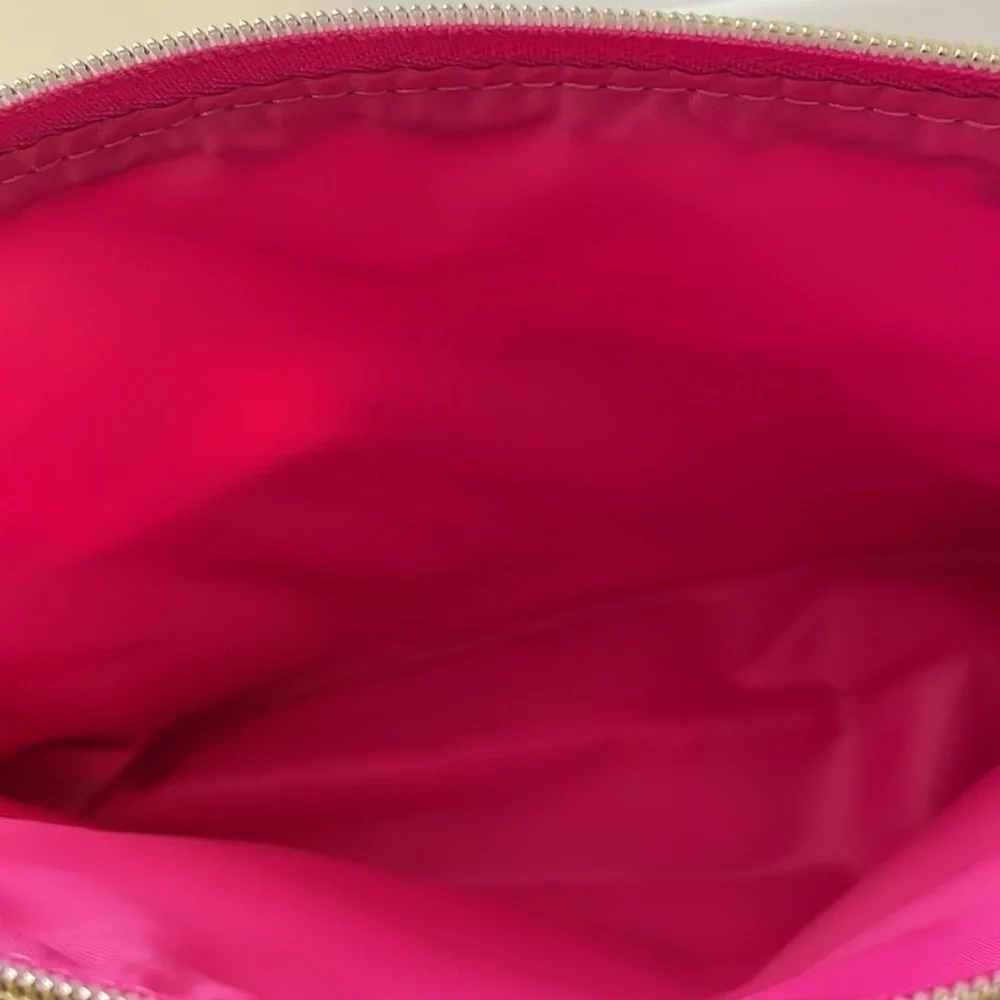 ESTÉE LAUDER Keychain Print Cosmetic Bag, 9”W x 6.75”H x 2.25”W, Red